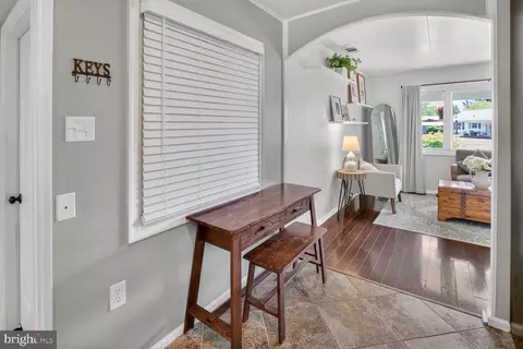 Entry Way - 613 Charles St, Frederick, MD 21701 photo 1 of 1