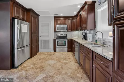 Kitchen - 613 Charles St, Frederick, MD 21701 photo 2 of 3