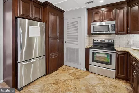 Kitchen - 613 Charles St, Frederick, MD 21701 photo 3 of 3