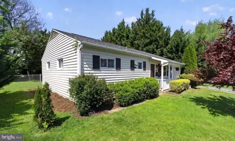 Exterior - 613 Charles St, Frederick, MD 21701 photo 2 of 4