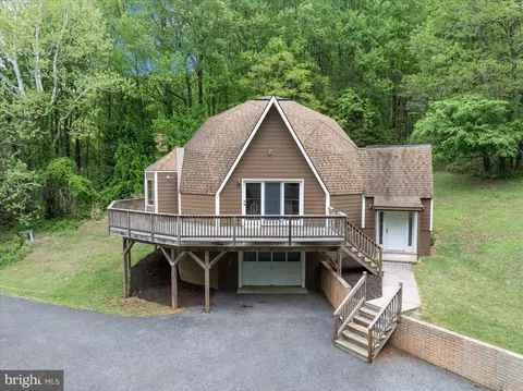 2813 Fry Rd, Jefferson, MD 21755