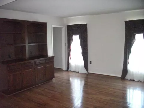 Living - 5510 Corral Ln, Frederick, MD 21703 photo 3 of 5