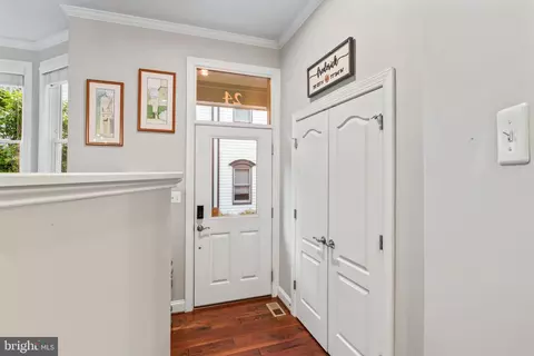 Entry Way - 24 Maxwell Sq, Frederick, MD 21701 photo 8 of 17