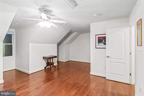 Bedroom - 24 Maxwell Sq, Frederick, MD 21701 photo 3 of 6