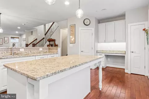 Entry Way - 24 Maxwell Sq, Frederick, MD 21701 photo 11 of 17