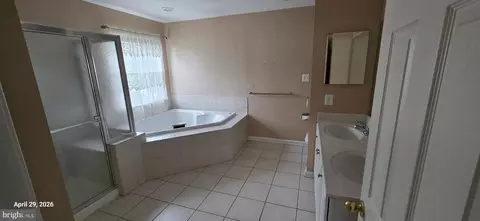 Entry Way - 106 Sunlight Dr, Frederick, MD 21702 photo 1 of 10