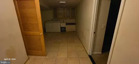 Entry Way - 106 Sunlight Dr, Frederick, MD 21702 photo 8 of 10