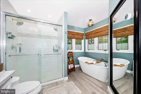 Bath - 6119 Fieldcrest Dr, Frederick, MD 21701 photo 3 of 4