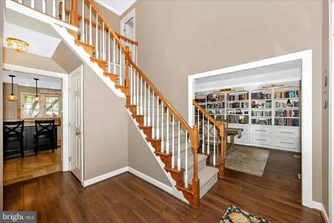 Entry Way - 6119 Fieldcrest Dr, Frederick, MD 21701 photo 4 of 4
