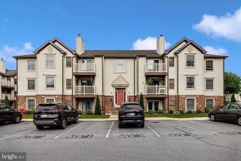813 Stratford Way #J, Frederick, MD 21701