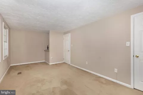 Living - 6723 Kernel Ct, Frederick, MD 21703 photo 3 of 3