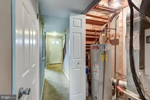 Entry Way - 6723 Kernel Ct, Frederick, MD 21703 photo 3 of 3