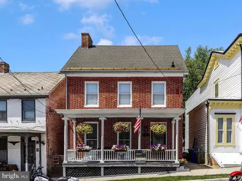 213 W Main St, Middletown, MD 21769