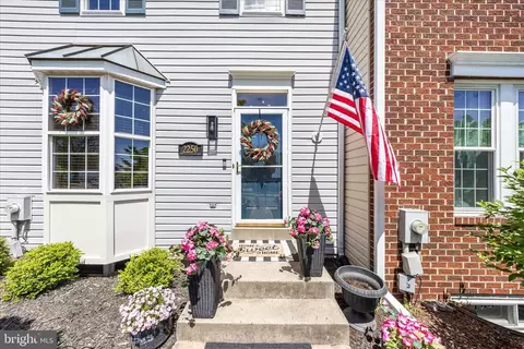 Exterior - 2250 Wetherburne Way, Frederick, MD 21702 photo 4 of 16