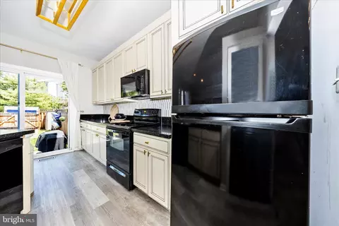 Kitchen - 2250 Wetherburne Way, Frederick, MD 21702 photo 2 of 4