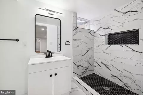 Bath - 606 Biggs Ave, Frederick, MD 21702 photo 2 of 2