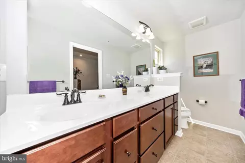 Bath - 6032 Forum Sq, Frederick, MD 21703 photo 2 of 3