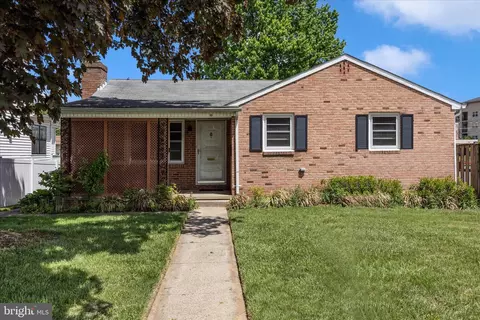 17 E Thirteenth St, Frederick, MD 21701