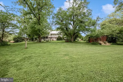 Exterior - 3823 Roundtree Rd, Jefferson, MD 21755 photo 10 of 12