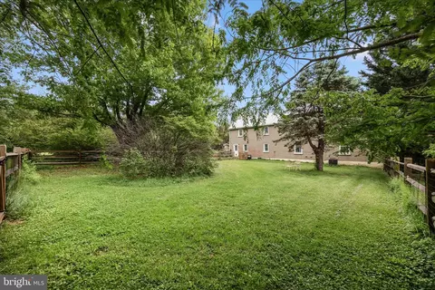 Exterior - 3823 Roundtree Rd, Jefferson, MD 21755 photo 6 of 12