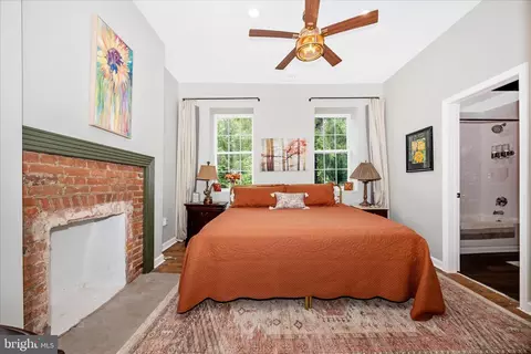 Bedroom - 3823 Roundtree Rd, Jefferson, MD 21755 photo 5 of 8