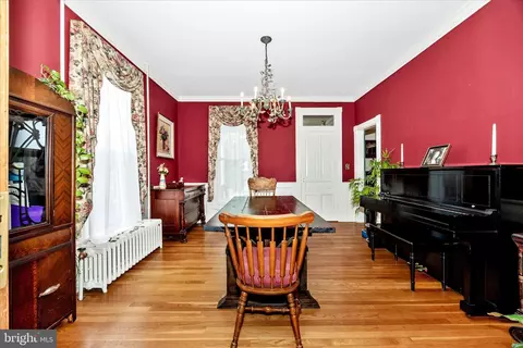 Dining - 124 E Main St, Middletown, MD 21769 photo 1 of 3
