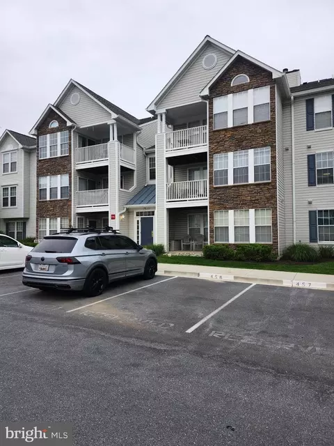 5601 Avonshire Pl #B, Frederick, MD 21703