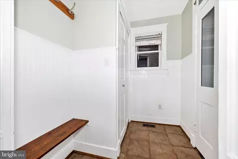 Entry Way - 16 5th St E, Frederick, MD 21701 photo 5 of 7