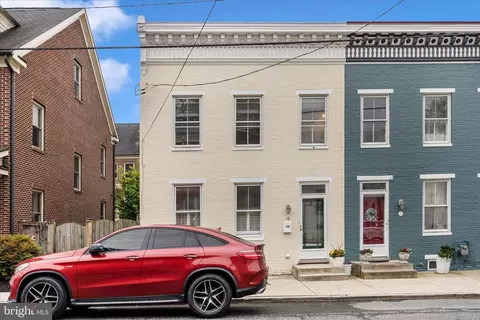 16 5th St E, Frederick, MD 21701