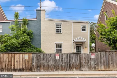 Exterior - 16 5th St E, Frederick, MD 21701 photo 8 of 9