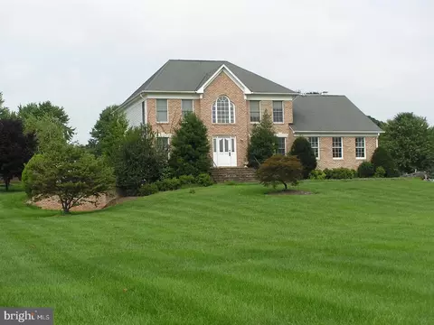 6104 Edmont Dr, Frederick, MD 21704