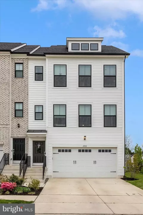 Exterior - 2010 Alice Ct, Frederick, MD 21702 photo 6 of 7