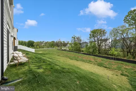 Exterior - 2010 Alice Ct, Frederick, MD 21702 photo 3 of 7