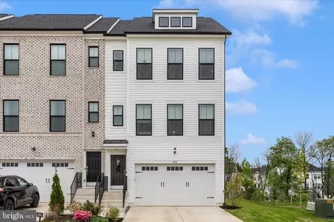 2010 Alice Ct, Frederick, MD 21702