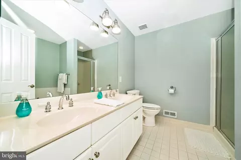 Bath - 2447 Merchant St, Frederick, MD 21701 photo 4 of 6