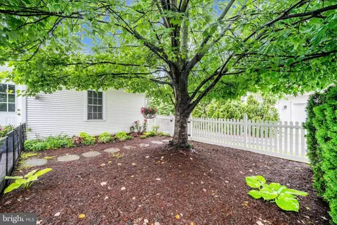 Exterior - 2447 Merchant St, Frederick, MD 21701 photo 7 of 13