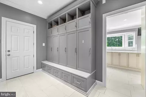 Entry Way - 6603 Babak Dr, Frederick, MD 21702 photo 6 of 11