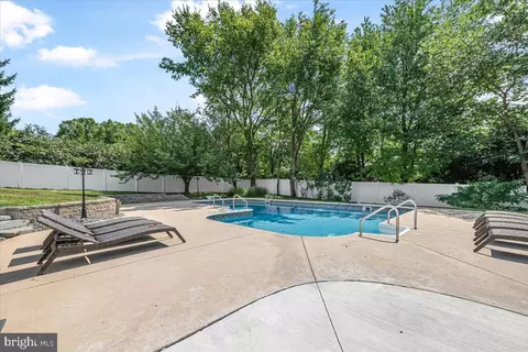 Exterior - 6603 Babak Dr, Frederick, MD 21702 photo 9 of 11