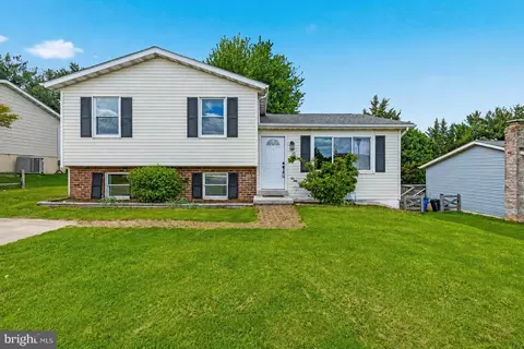10 West Rd, Mount Airy, MD 21771