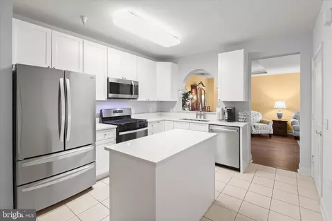 Kitchen - 2520 Waterside Dr #112, Frederick, MD 21701 photo 2 of 6