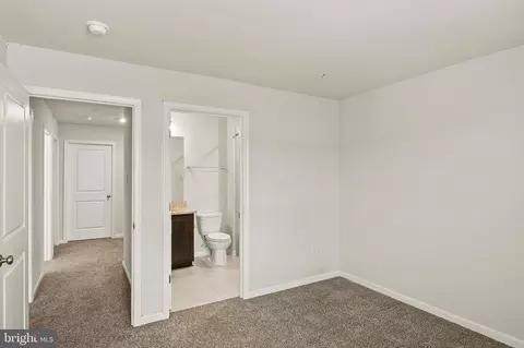 Entry Way - 831 Foundry St, Frederick, MD 21701 photo 11 of 17