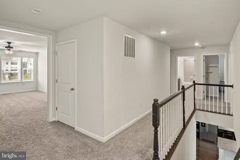 Entry Way - 831 Foundry St, Frederick, MD 21701 photo 8 of 17
