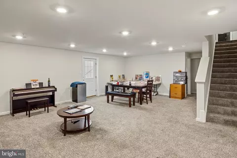 Entry Way - 831 Foundry St, Frederick, MD 21701 photo 15 of 17
