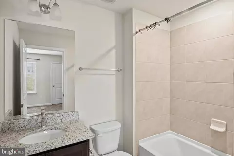 Entry Way - 831 Foundry St, Frederick, MD 21701 photo 12 of 17