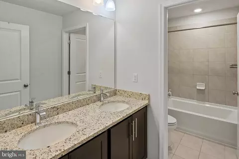 Entry Way - 831 Foundry St, Frederick, MD 21701 photo 14 of 17