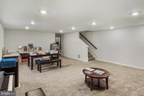 Entry Way - 831 Foundry St, Frederick, MD 21701 photo 16 of 17