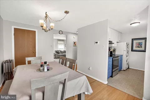 Dining - 431 Heather Ridge Dr, Frederick, MD 21702 photo 2 of 2