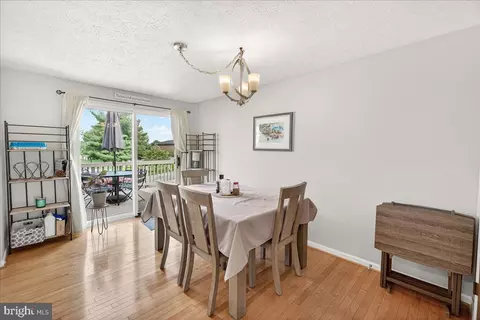 Dining - 431 Heather Ridge Dr, Frederick, MD 21702 photo 1 of 2