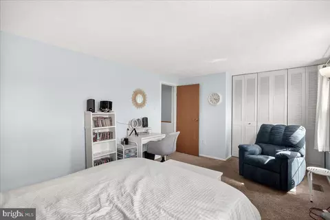 Bedroom - 431 Heather Ridge Dr, Frederick, MD 21702 photo 2 of 4