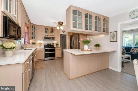 Kitchen - 6213 White Oak Dr, Frederick, MD 21701 photo 3 of 3